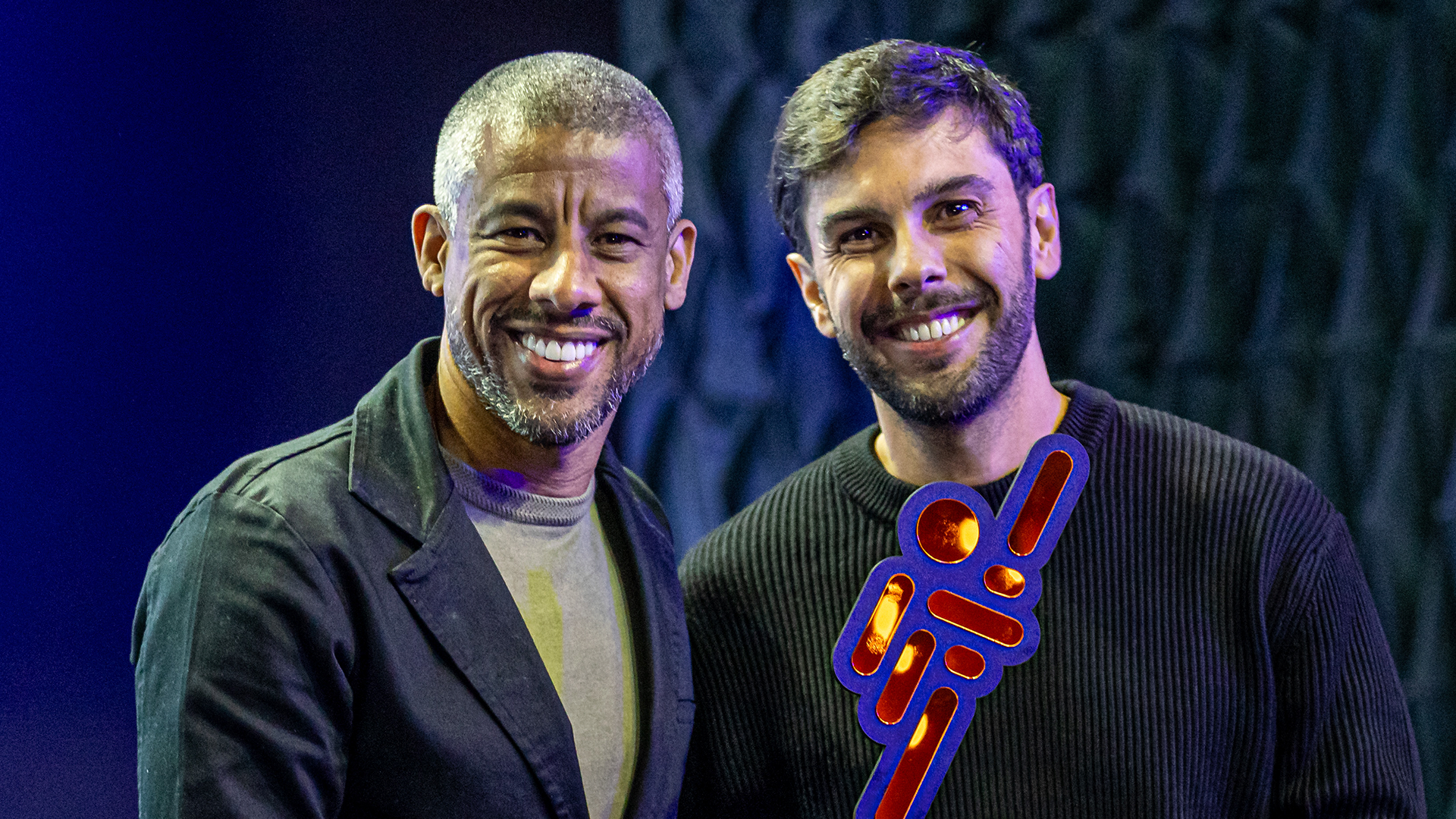 Léo Moura participando da premiação do FutEdu Summit